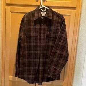 Men’s Carhartt shirt